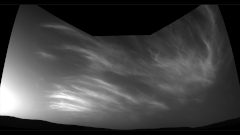 火星探査機Curiosityが、2019年5月17日に撮影した火星の雲の画像。